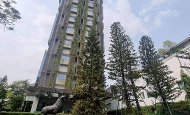 For sale 1 bed condo in Khlong Toei, Bangkok