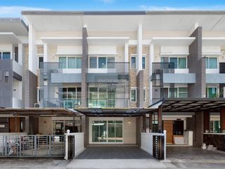 For sale 3 bedrooms townhouse in Bueng Kum, Bangkok