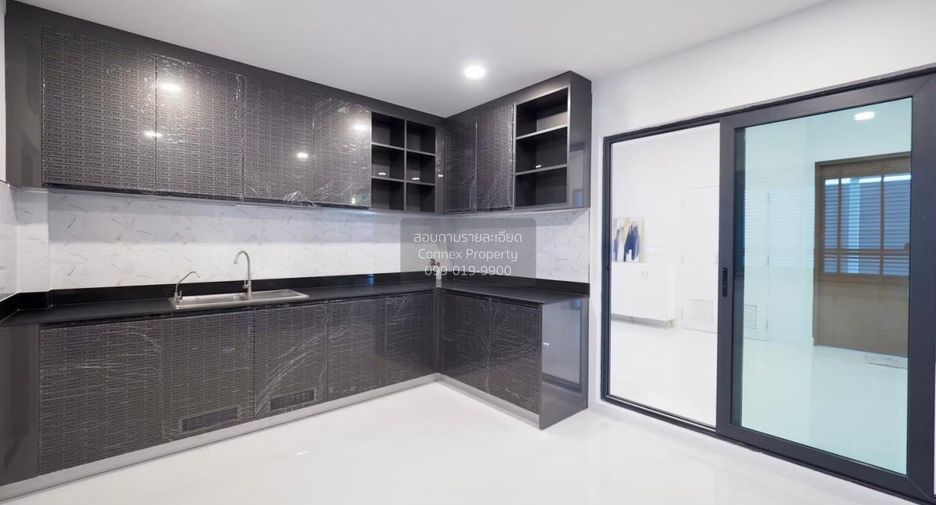 Haus zur Miete mit 5 Zimmer in Bang Phli, Samut Prakan