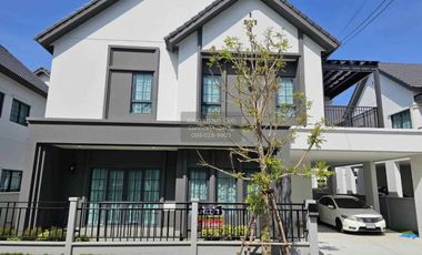 For rent 4 bedrooms house in Bang Phli, Samut Prakan