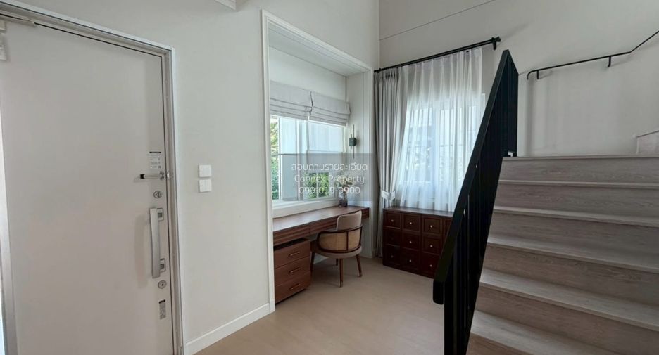 Haus zur Miete mit 3 Zimmer in Bang Phli, Samut Prakan