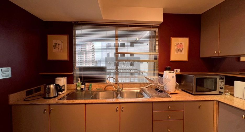 For rent 2 bedrooms condo in Sathon, Bangkok