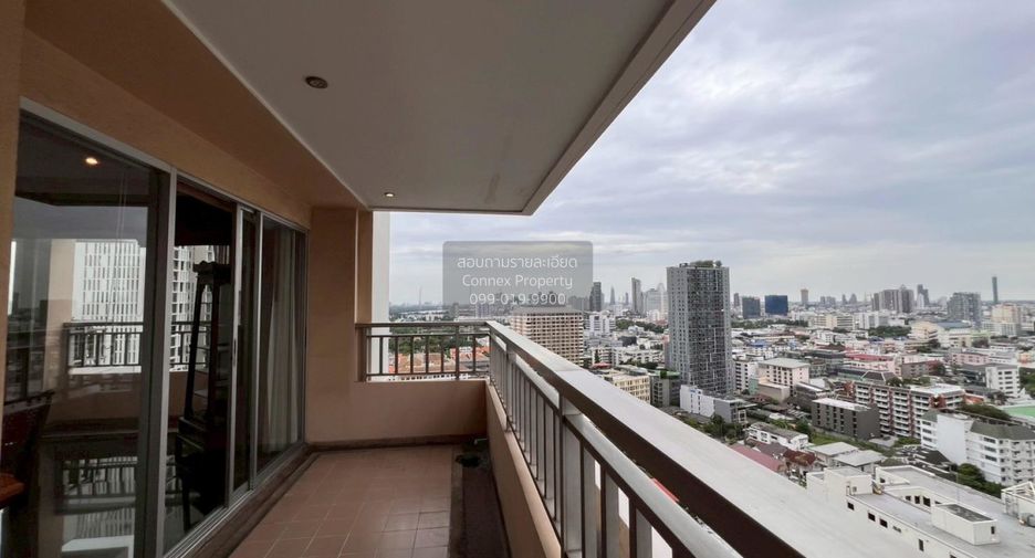 For rent 2 bedrooms condo in Sathon, Bangkok