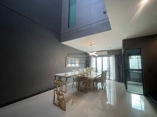 Reihenhaus zur Miete mit 3 Zimmer in Lat Phrao, Bangkok