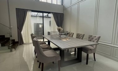 For rent 4 bedrooms townhouse in Mueang Samut Prakan, Samut Prakan