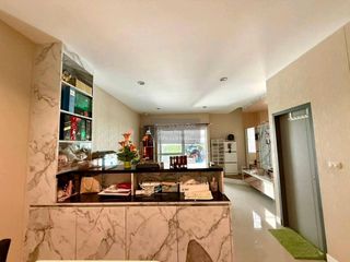 For rent 3 bedrooms townhouse in Lat Krabang, Bangkok