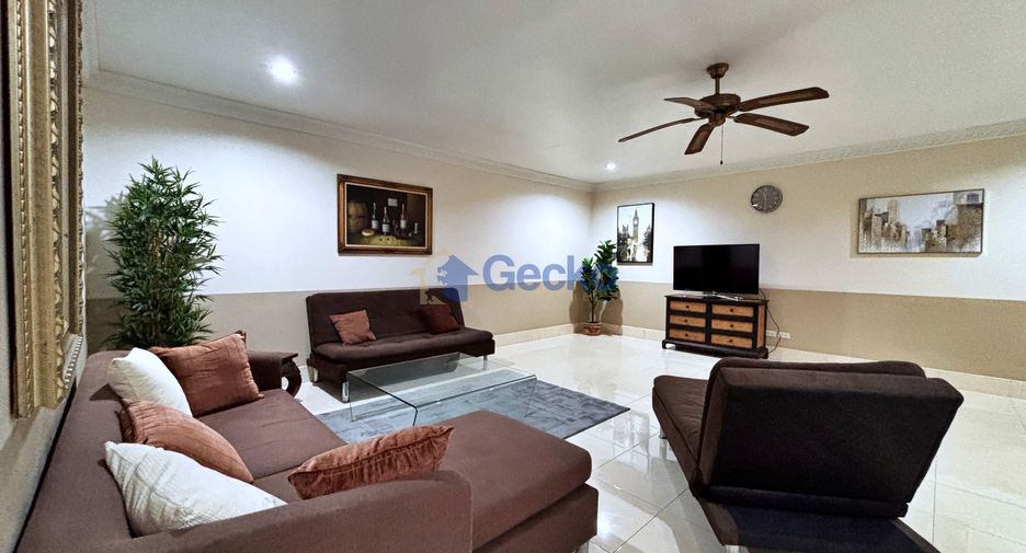 Haus zum Kauf mit 5 Zimmer in Bang Lamung, Chonburi