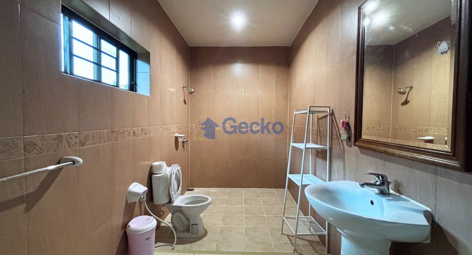 Haus zum Kauf mit 5 Zimmer in Bang Lamung, Chonburi