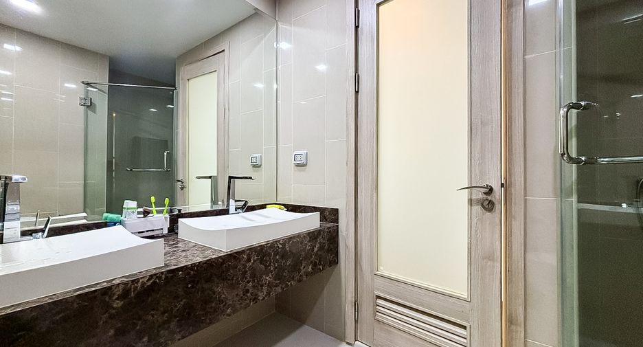 For sale 1 bed condo in Pratumnak, Pattaya