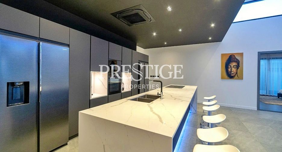 For sale 6 bedrooms house in Bang Lamung, Chonburi
