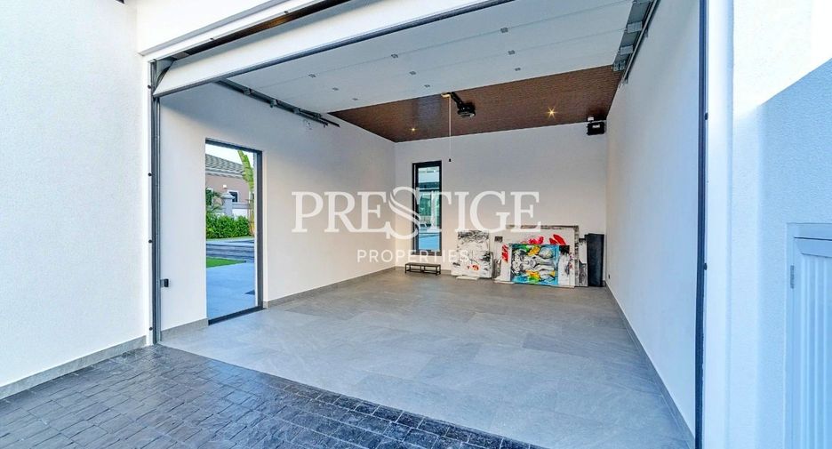 For sale 6 bedrooms house in Bang Lamung, Chonburi