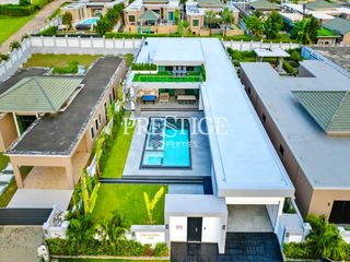 Casa en venta de 6 habitaciones en Bang Lamung, Chonburi