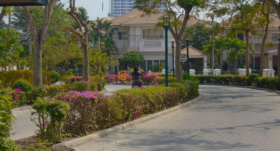 For sale 2 bedrooms condo in Bang Lamung, Chonburi