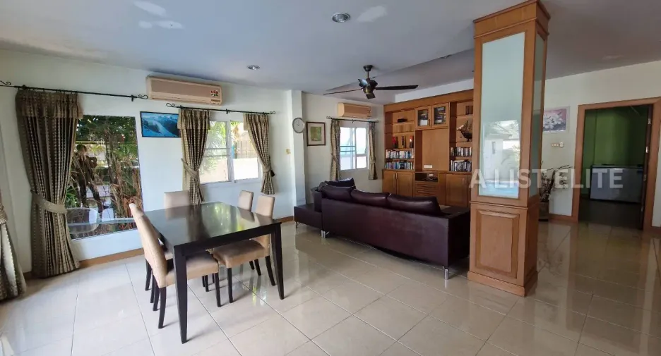 Casa en venta de 3 habitaciones en Bang Lamung, Chonburi