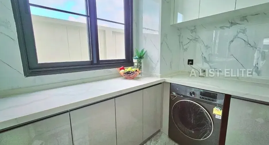 For rent 4 bedrooms house in Bang Lamung, Chonburi
