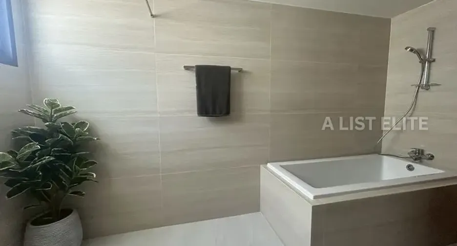 For rent 3 bedrooms house in Bang Lamung, Chonburi