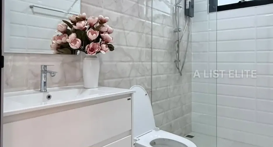 Haus zum Kauf mit 6 Zimmer in Mueang Tak, Tak