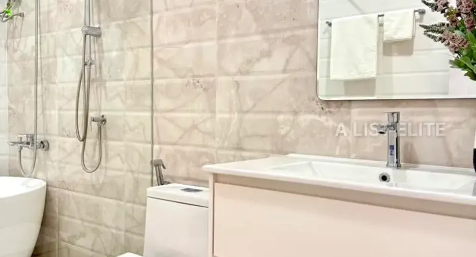 Haus zum Kauf mit 6 Zimmer in Mueang Tak, Tak