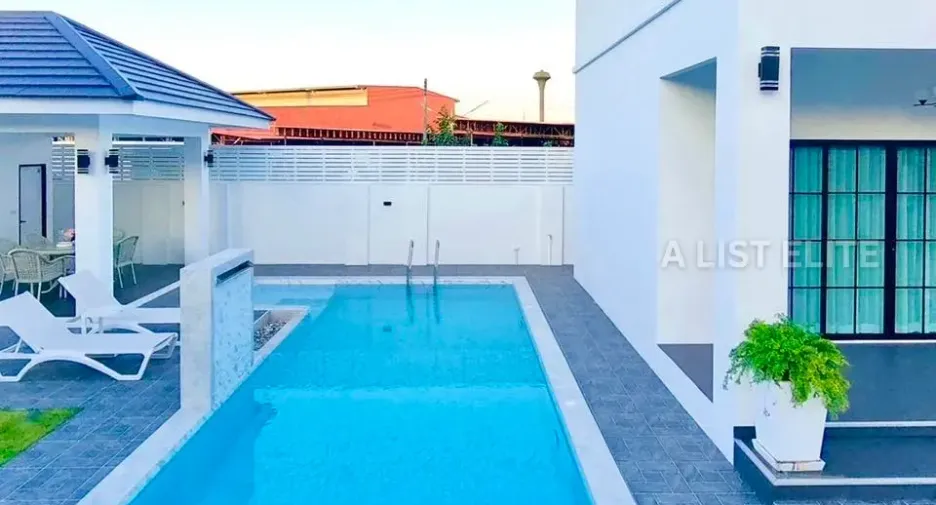 Haus zum Kauf mit 6 Zimmer in Mueang Tak, Tak