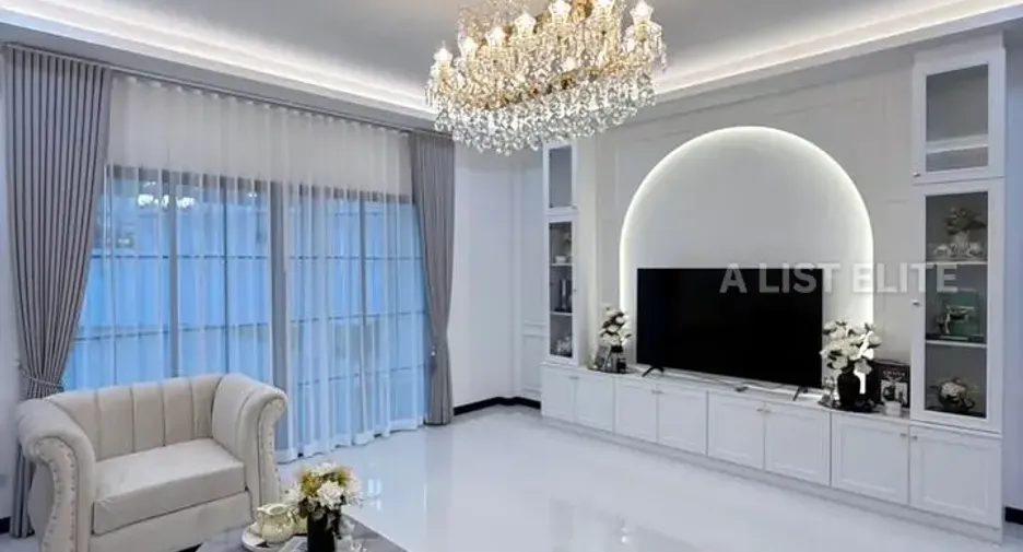 Haus zum Kauf mit 6 Zimmer in Mueang Tak, Tak