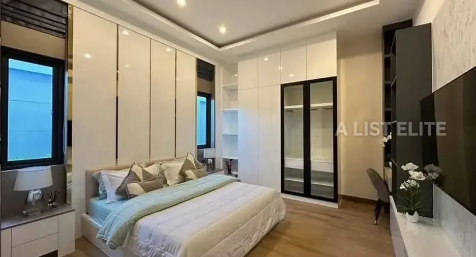 For rent 5 bedrooms house in Bang Lamung, Chonburi
