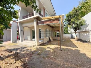 For sale 4 bedrooms house in Phasi Charoen, Bangkok