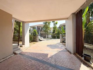 For sale 4 bedrooms house in Phasi Charoen, Bangkok