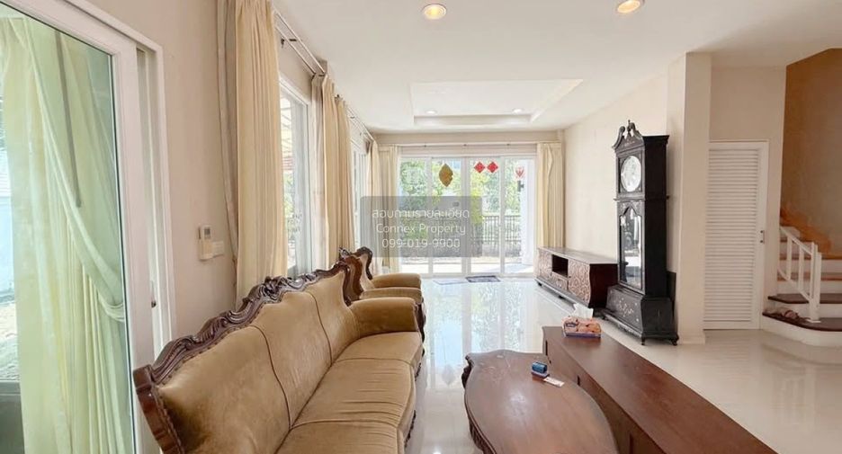 For sale 4 bedrooms house in Phasi Charoen, Bangkok