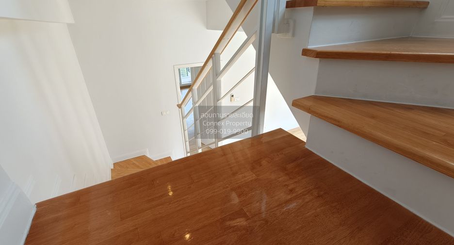 For sale 3 bedrooms townhouse in Lat Phrao, Bangkok