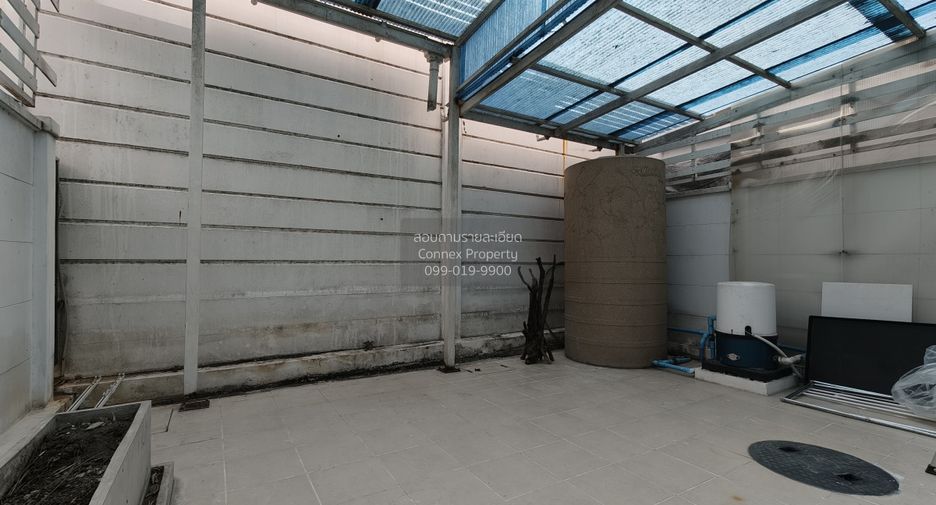 For sale 3 bedrooms townhouse in Lat Phrao, Bangkok