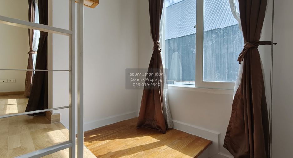For sale 3 bedrooms townhouse in Lat Phrao, Bangkok
