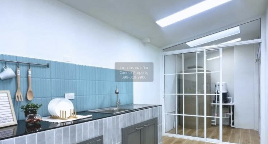 For sale 4 bedrooms townhouse in Lam Luk Ka, Pathum Thani