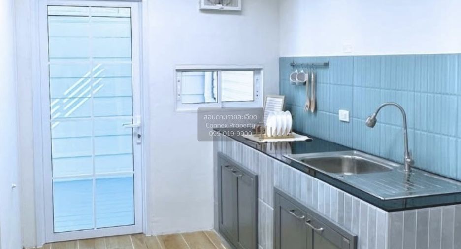 For sale 4 bedrooms townhouse in Lam Luk Ka, Pathum Thani