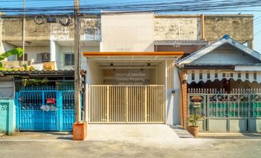 出售 3 卧室 联排别墅 在 Bang Bua Thong, Nonthaburi