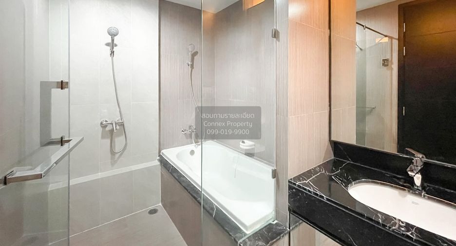 For sale 2 bedrooms condo in Watthana, Bangkok