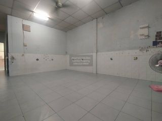 For sale 1 bed townhouse in Mueang Samut Prakan, Samut Prakan