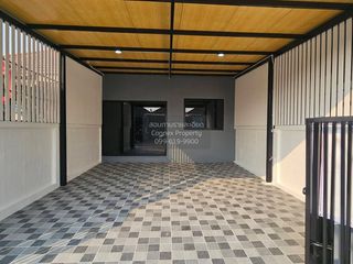 出售 2 卧室 联排别墅 在 Bang Phli, Samut Prakan