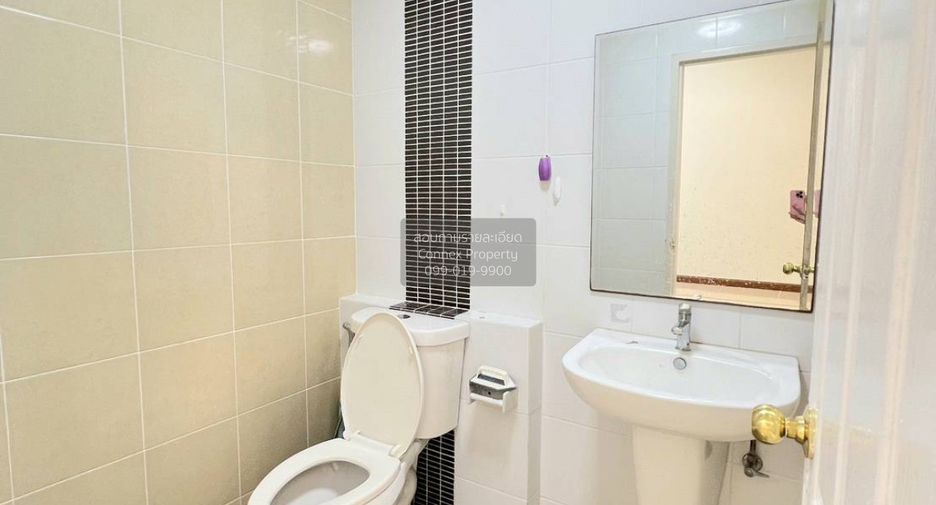 Reihenhaus zum Kauf mit 3 Zimmer in Thung Khru, Bangkok