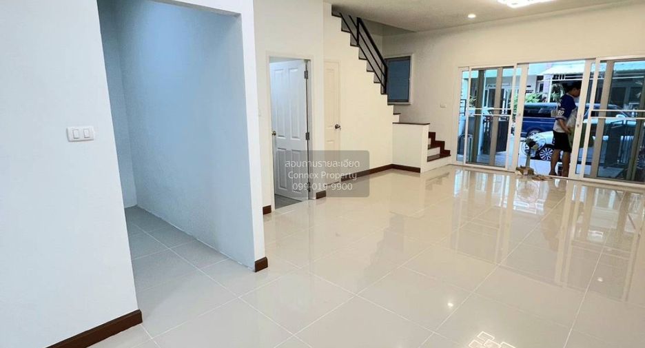 Reihenhaus zum Kauf mit 3 Zimmer in Thung Khru, Bangkok