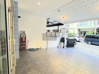 Casa adosada en venta de 3 habitaciones en Thung Khru, Bangkok