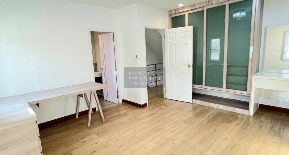 Reihenhaus zum Kauf mit 3 Zimmer in Thung Khru, Bangkok