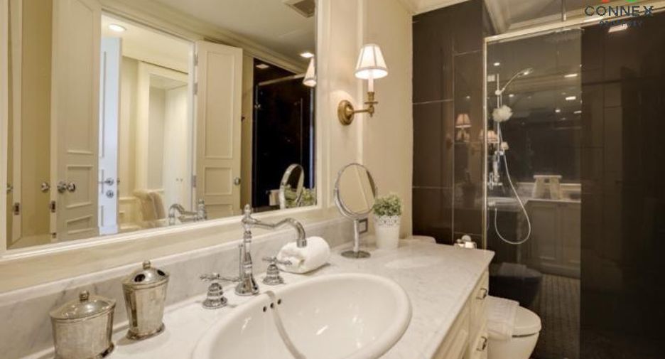 For sale 1 bed condo in Watthana, Bangkok
