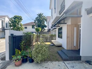 For sale 4 bedrooms house in Bang Phli, Samut Prakan