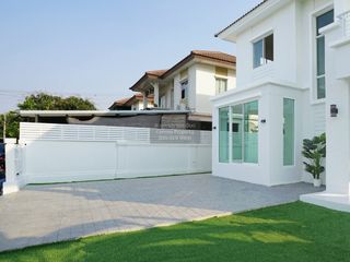 Casa en venta de 4 habitaciones en Bang Yai, Nonthaburi