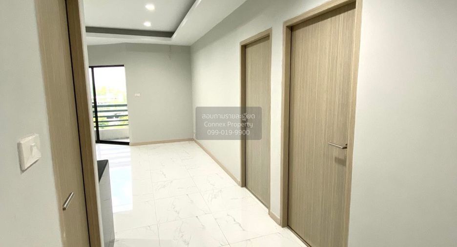 For sale 1 bed condo in Bang Phlat, Bangkok