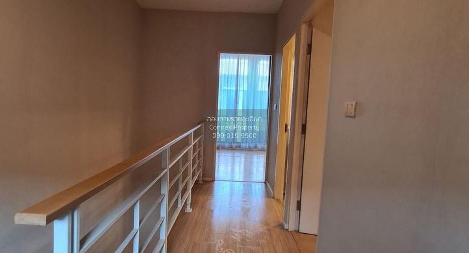 For sale 3 bedrooms townhouse in Lak Si, Bangkok