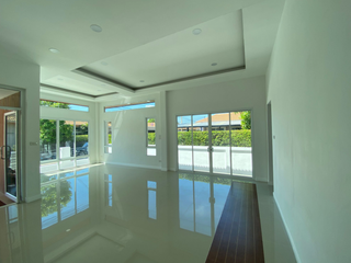 For sale 3 bedrooms house in Mueang Rayong, Rayong