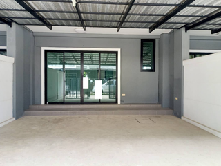 For sale 3 bedrooms townhouse in Mueang Rayong, Rayong