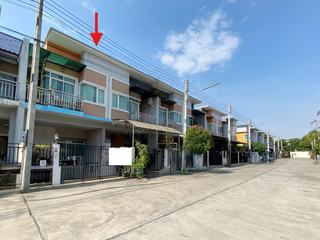 For sale 2 ベッドルーム townhouse in Mueang Rayong, Rayong