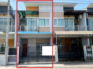 For sale 2 ベッドルーム townhouse in Mueang Rayong, Rayong
